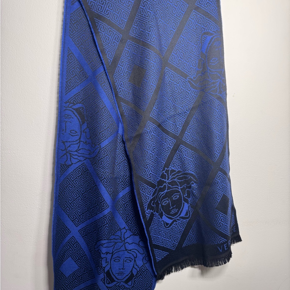 Versace Medusa Greek Key Wool Blend scarf - Picture 3 of 8
